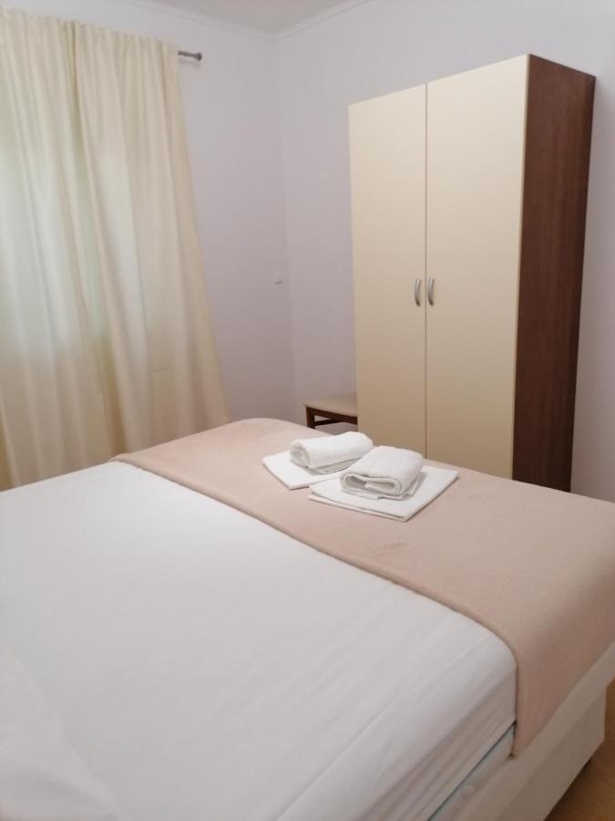 Apartments Dinko Duće Eksteriør bilde