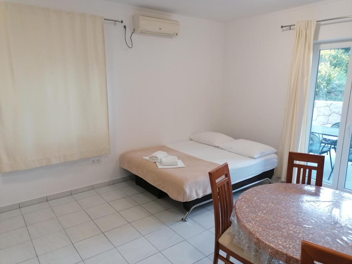 Apartments Dinko Duće Eksteriør bilde