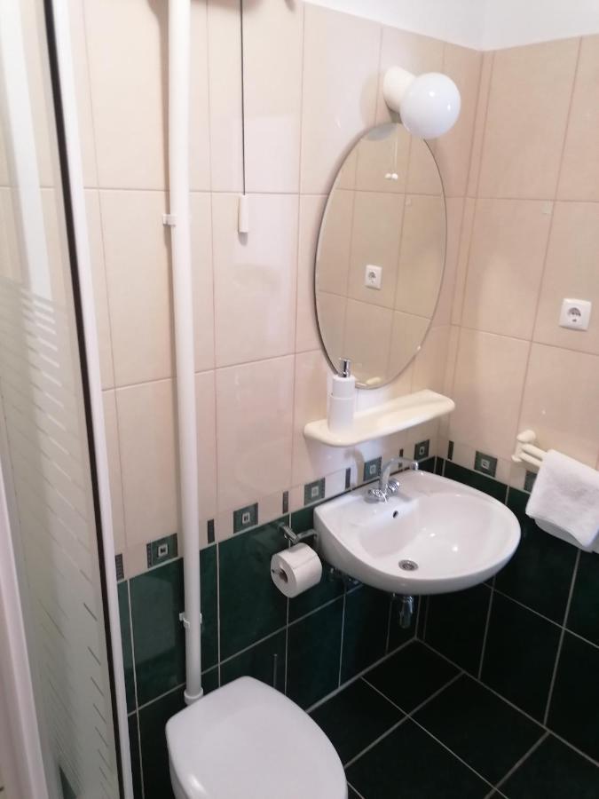Apartments Dinko Duće Eksteriør bilde