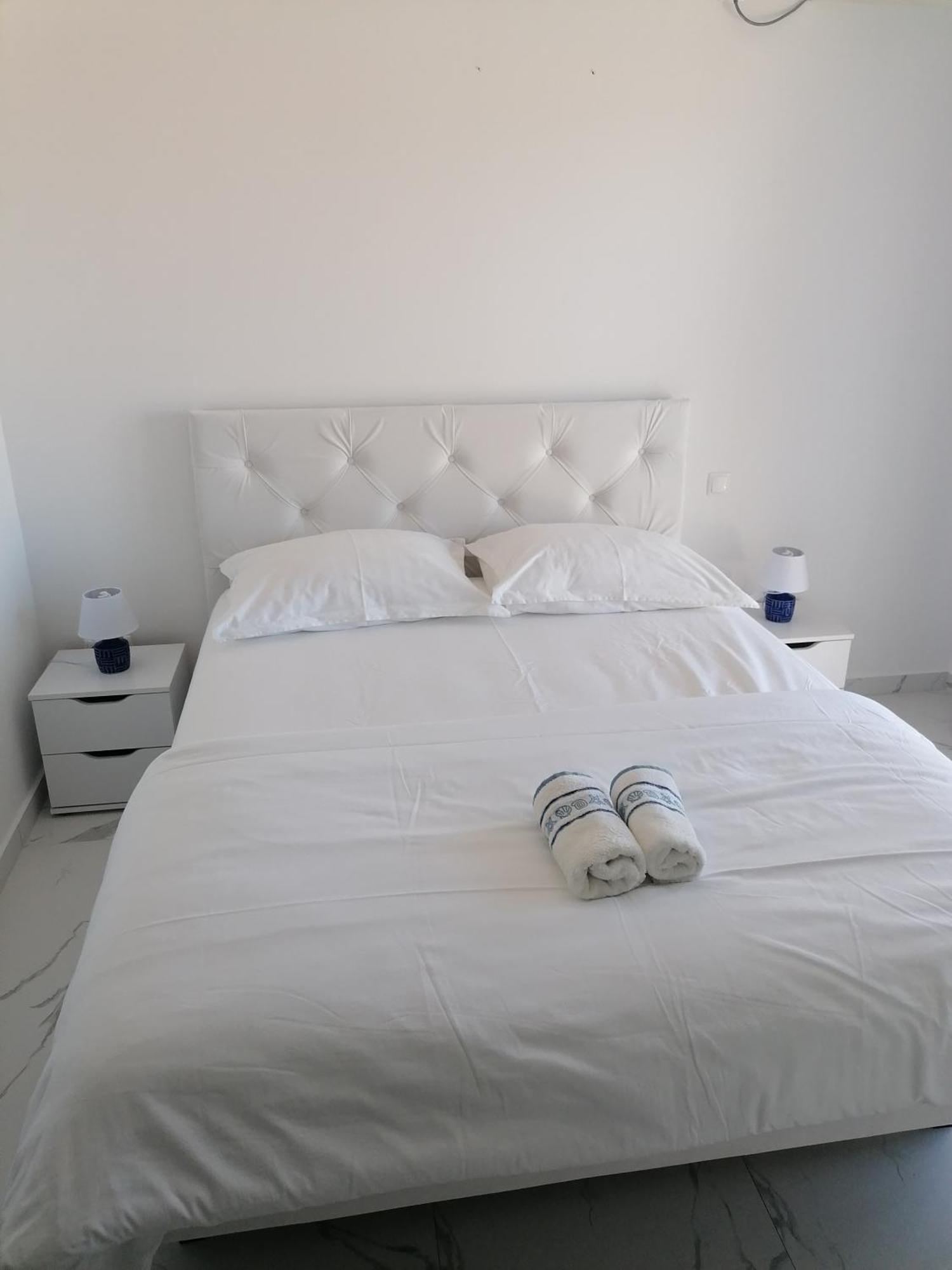 Apartments Dinko Duće Eksteriør bilde